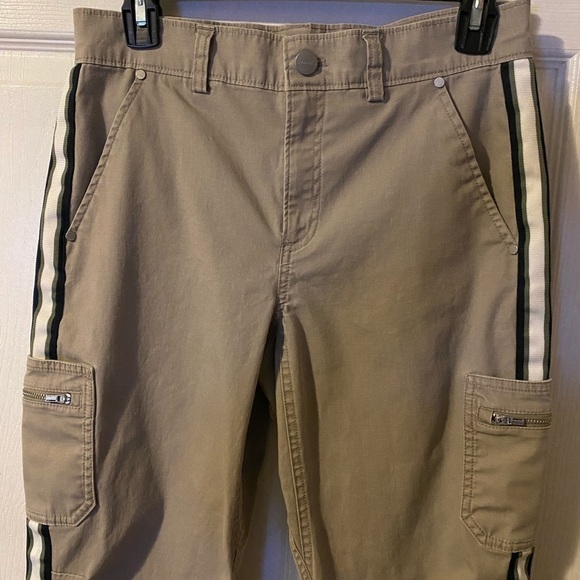 ATHLETA Summit Cargo Pant Desert Beige Size 2 - Picture 5 of 8